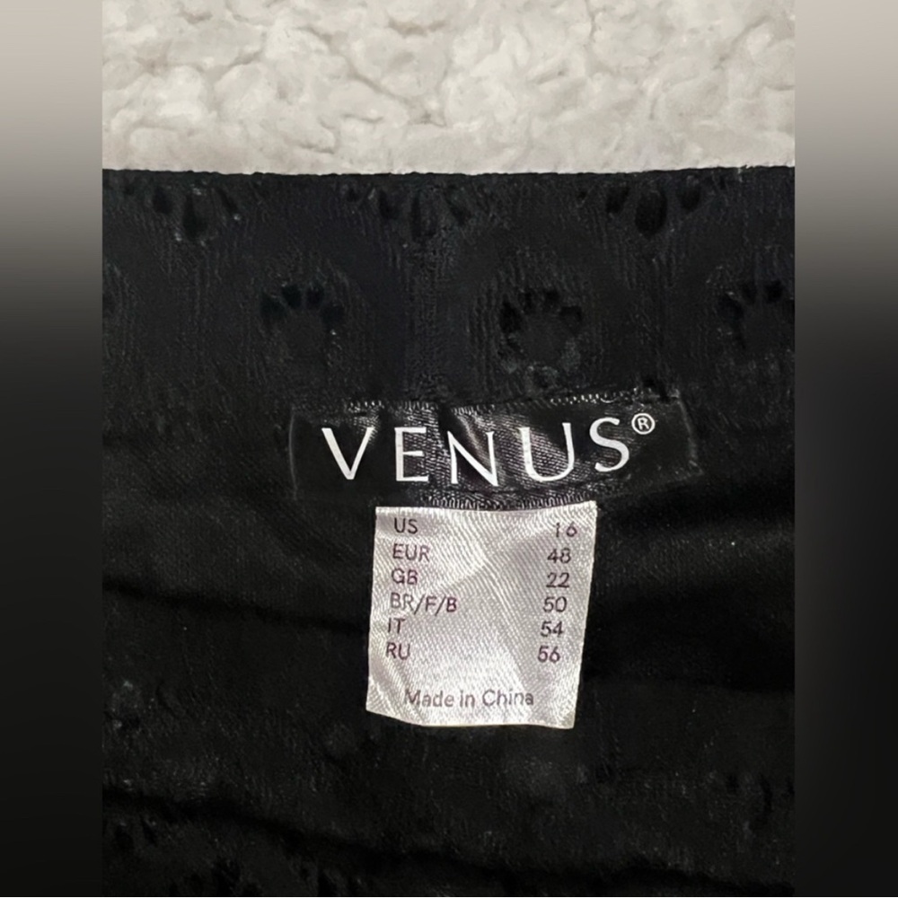 Venus Black Lace Ruffle Skirt | Size 16 | High-Low Layered Hem - Picture 2 of 4